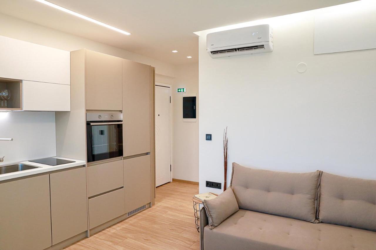 The First Key Luxury & Small Apartment In The Center Of Ксанти Екстериор снимка