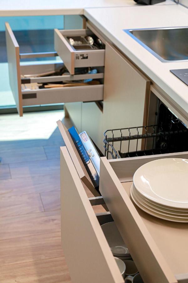 The First Key Luxury & Small Apartment In The Center Of Ксанти Екстериор снимка
